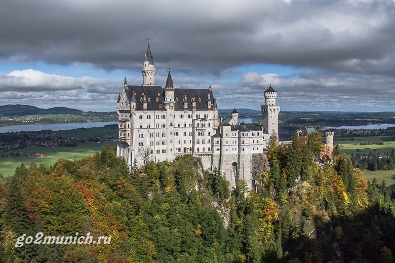 Замок Нойшванштайн самостоятельно из Мюнхена